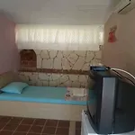 Yona * Çeşme