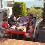 Yona * Çeşme