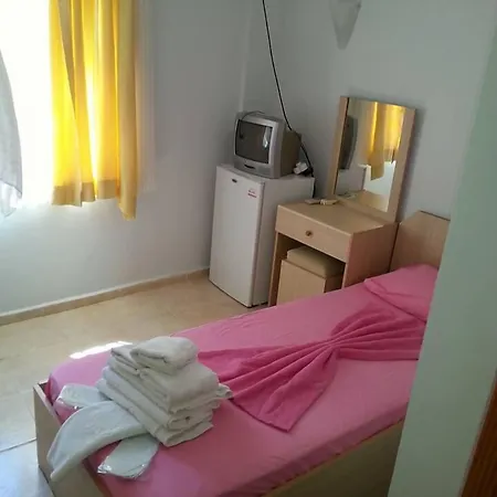 Tatil Evi Yona Çeşme