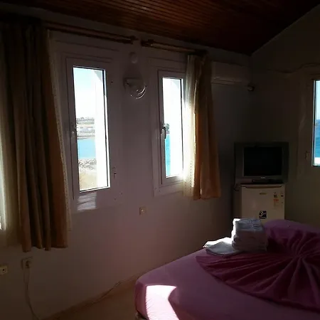 Yona * Cesme