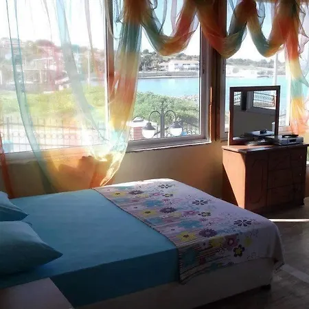Yona Bed & Breakfast